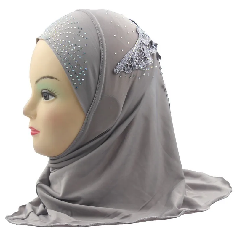 Girls Hijab Kids Muslim Beautiful Embroidery Hijab Islamic Fashion Scarf Shawls Flower Pattern about 45cm