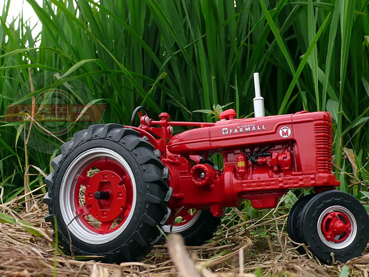 Чехол Farmall M Классический трактор из сплава сельскохозяйственная модель