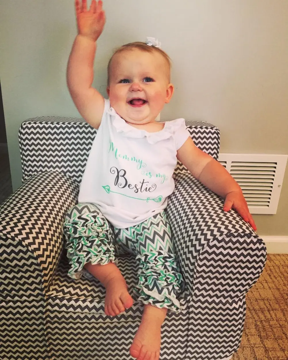 

Retail Girls Clothes Sets 2018 Summer New Children Clothing fashion style Letters printed vest coat +Woven pants 2Pcs for 2-6Y