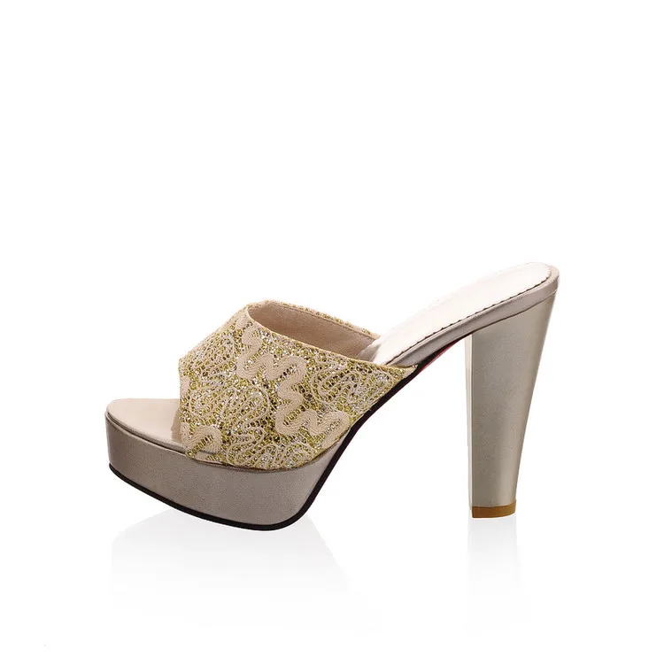 Женские сандалии на высокой подошве повседневные пляжные тапки большие размеры