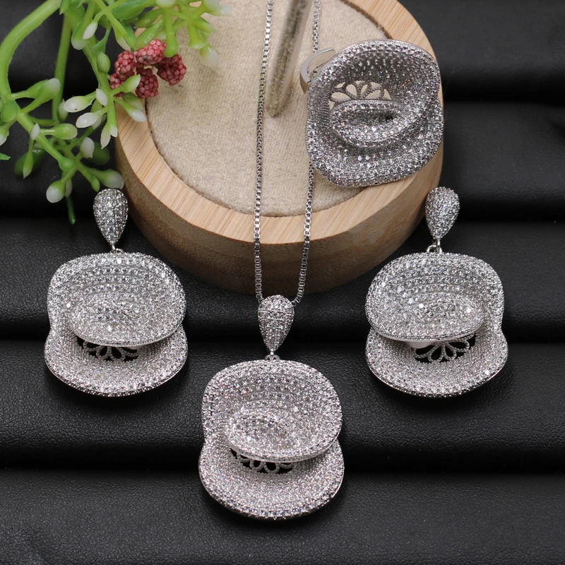 

Lanyika Jewelry Set Abtract Geometric Flower Micro Paved Cubic Zircon Necklace with Earrings and Ring for Banquet Best Gift