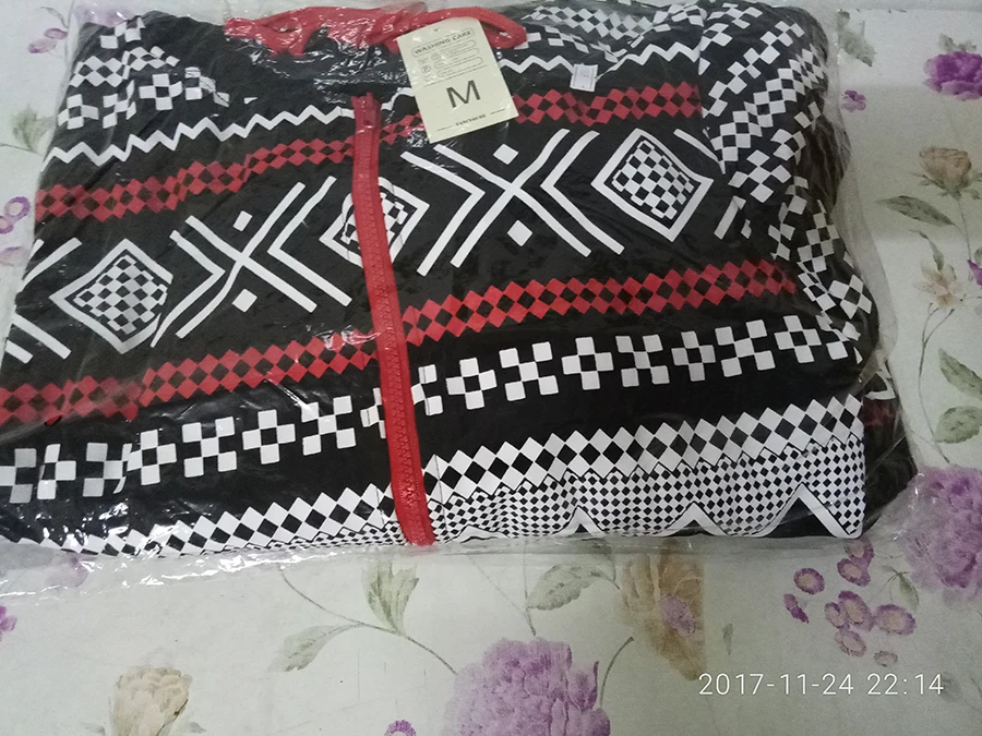 Рождественские пижамы для взрослых, женские, с капюшоном, черный, красный, Onesie, зимние пижамы для пар, Hombre Combinaison, пижама с молнией, W6906