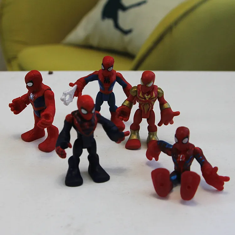 random one Hasbro Marvel Мстители Q версия Железный Человек Робот Тор Капитан Америка модель человека-паука кукла игрушка для детей подарок - Цвет: random one