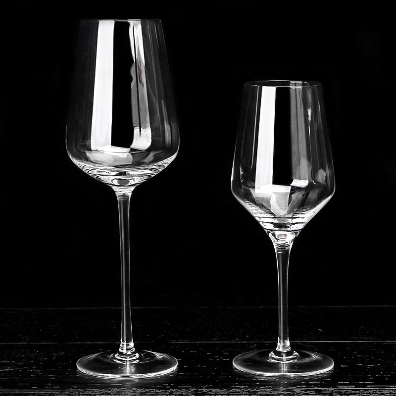 Стеклянный бокал для вина ELETON стеклянный без свинца со стразами | Дом и сад