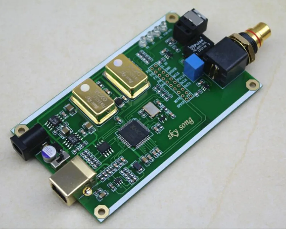 sandy XMOS XU208 asynchronous USB coaxial optical output digital interface IIS DSD256 spdif dop64 in case for hifi amplifier | Электроника