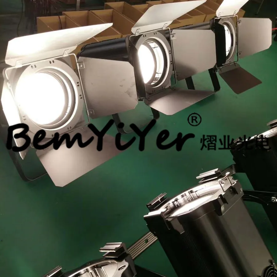 Bemyiyer 1 шт. Светодиодный прожектор fresnel/200 Вт теплый белый/ручной зум для