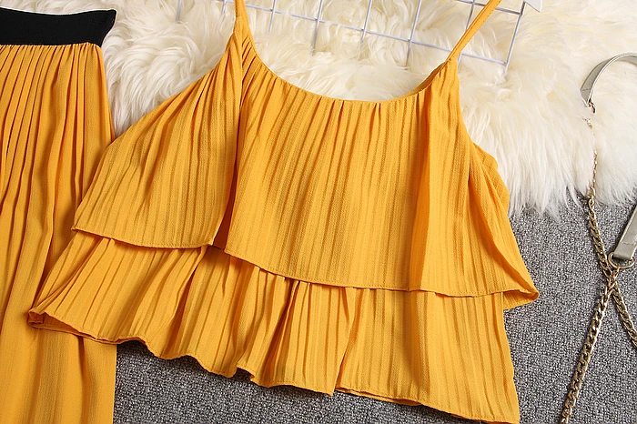 Женский комплект ALPHALMODA плиссированный топ на бретельках + брюки до середины икры