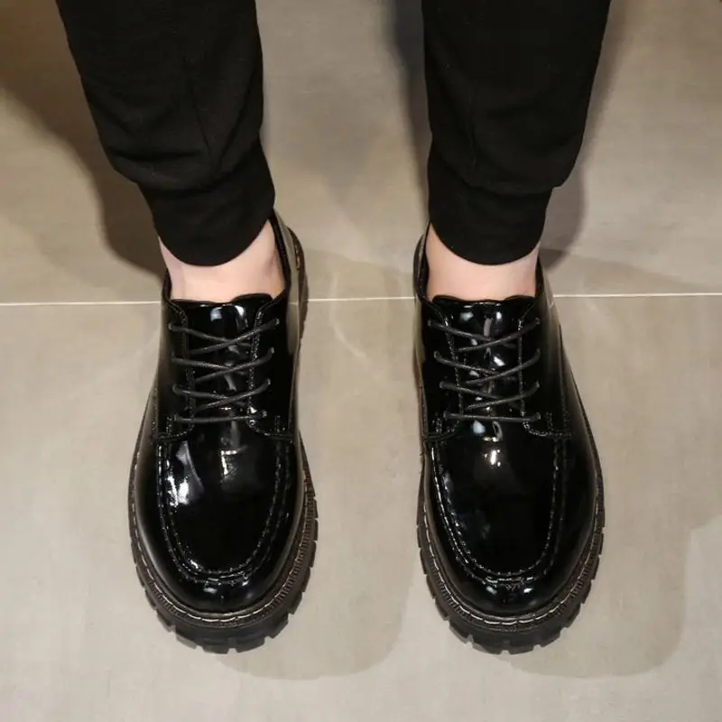 CULARACCI простой Для мужчин Повседневное лакированные кожаные туфли круглый носок