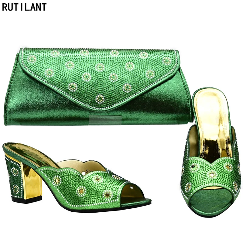 Набор женских туфель и сумок в итальянском стиле с открытым носком | Обувь