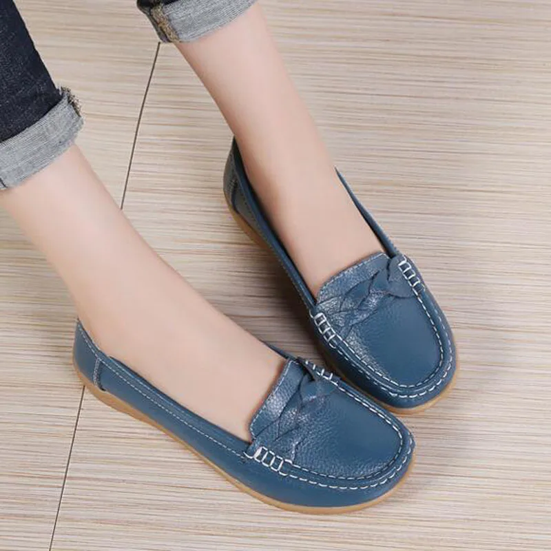 Туфли женские из спилка на низком каблуке повседневные без застежки лоферы