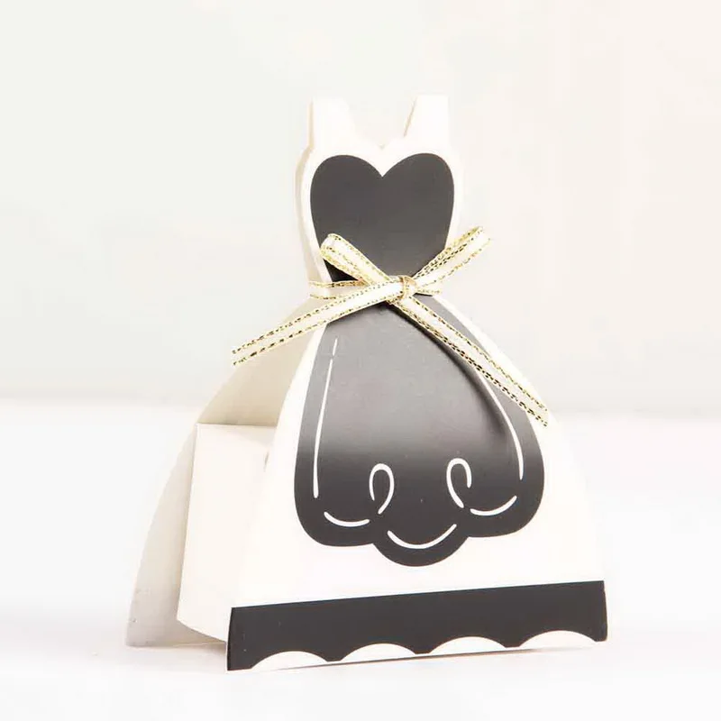 

Fashion Style Bride and Groom Favor Gift Box Wedding Favor Boxes Candy Boxes For Wedding Party Favors 100pcs