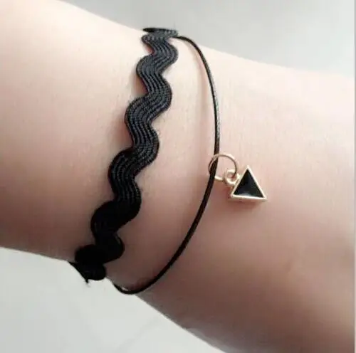 S 132 Double-layer ripple geometry of the small black triangle bracelet jewelry Gothic simple 2017 new hot | Украшения и