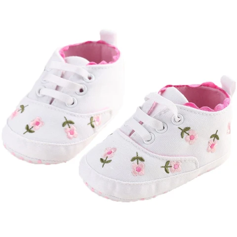 На возраст от 0 до 18 месяцев, для маленьких девочек; Обувь с цветочной вышивкой; Мягкие; Первые туфли для начинающего ходить ребенка ясельного возраста Дети обувь