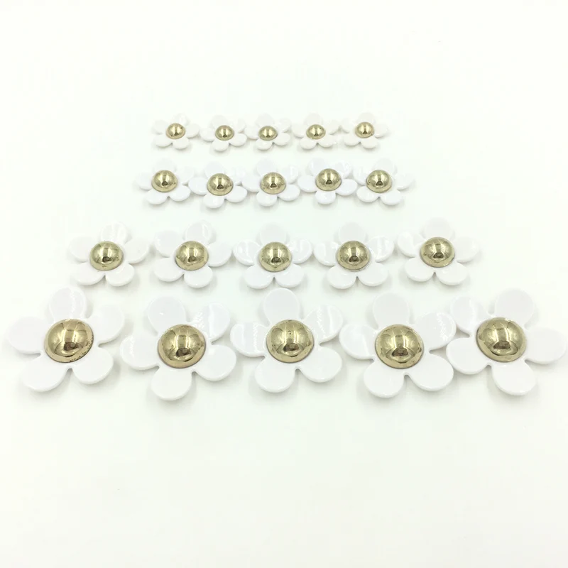 

20Pcs Cameos Embellishments Scrapbook Dome Seals White Flower Core Mixed Gold Tone For Crafts Jewelry Cloth Findings 19mm-36mm
