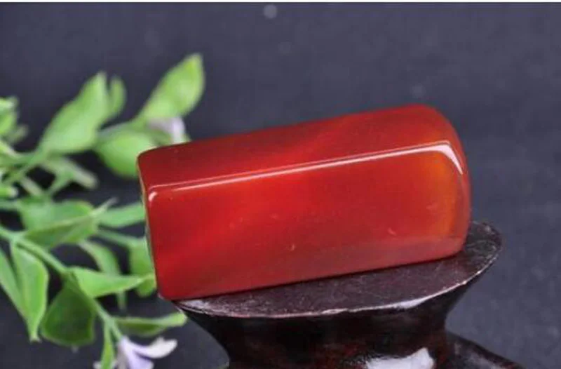 

ANTIQUE CHINESE AGATE STONE CHOP WAX SEAL in ORIGINAL LEATHER CASE