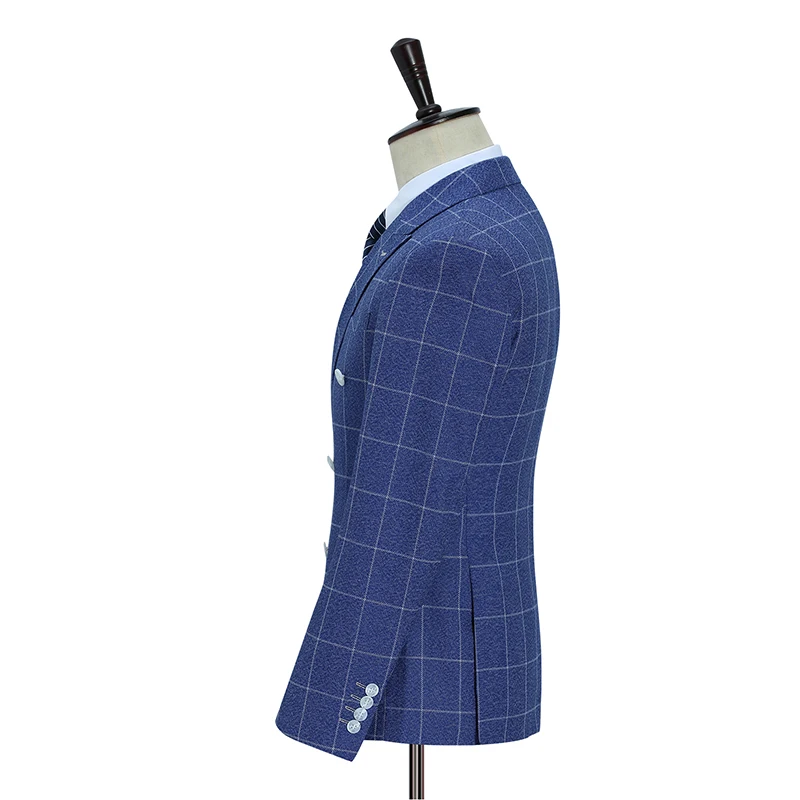 Мужской деловой костюм классический двубортный из трех предметов большого