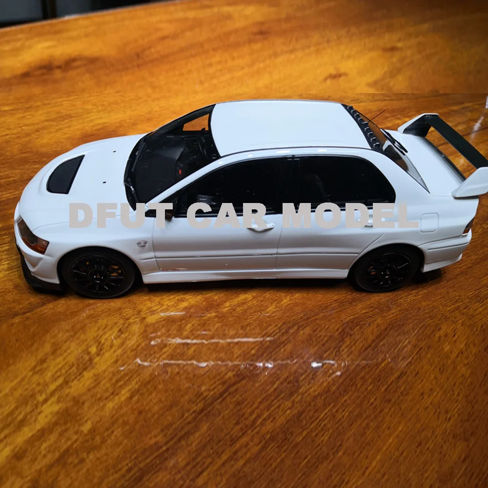 1:18 сплав Lancer EVO 8 MR FQ-400 модель автомобиля Детские игрушечные машинки оригинальные авторизованные подлинные детские игрушки