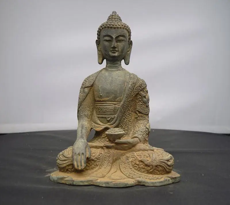 

Old tibet buddhism pure bronze sakyamuni buddha statue.