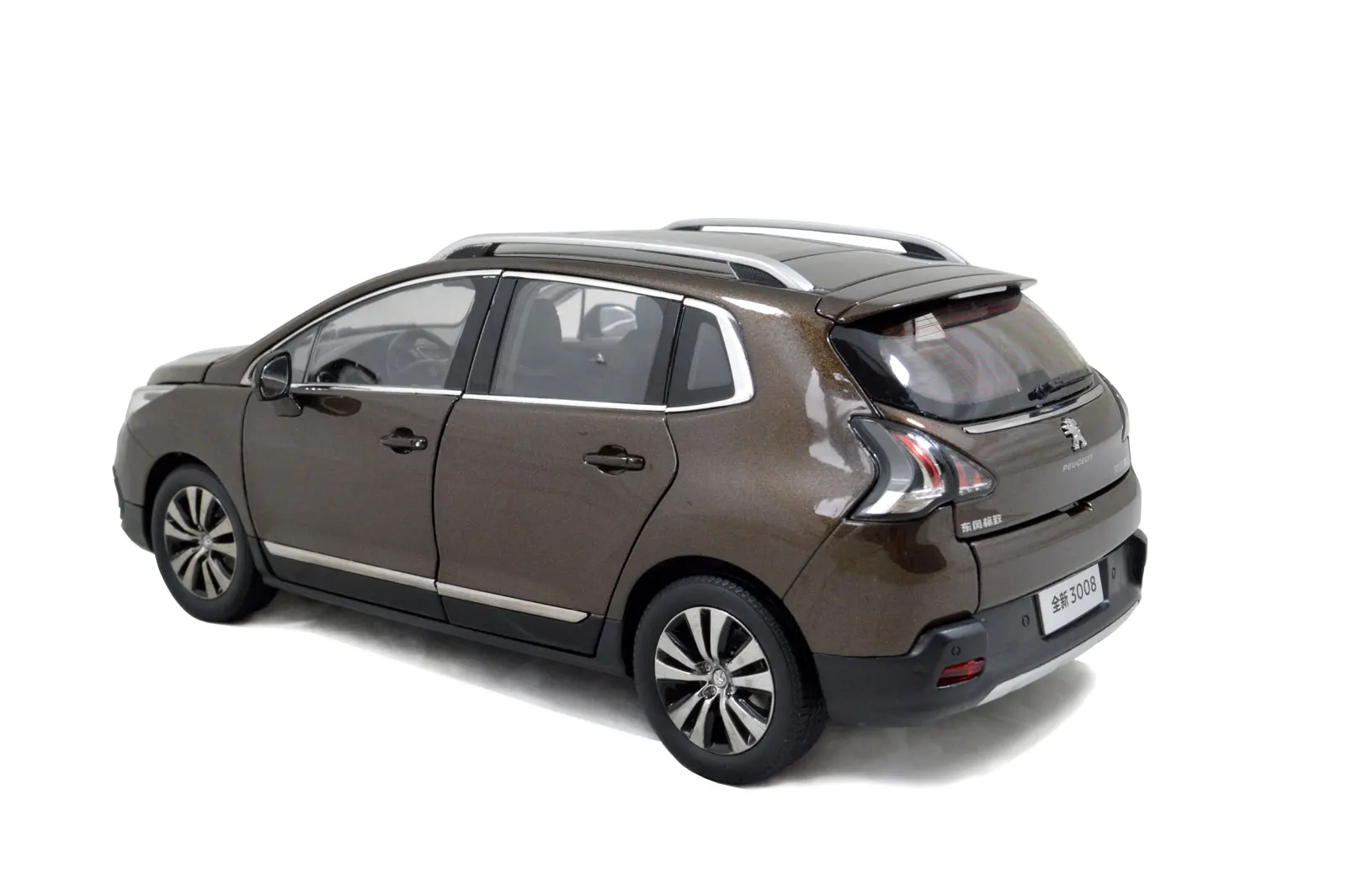 Paudi модель 1/18 1:18 Масштаб peugeot 3008 коричневая литая модель автомобиля Игрушечная модель автомобиля открываются двери