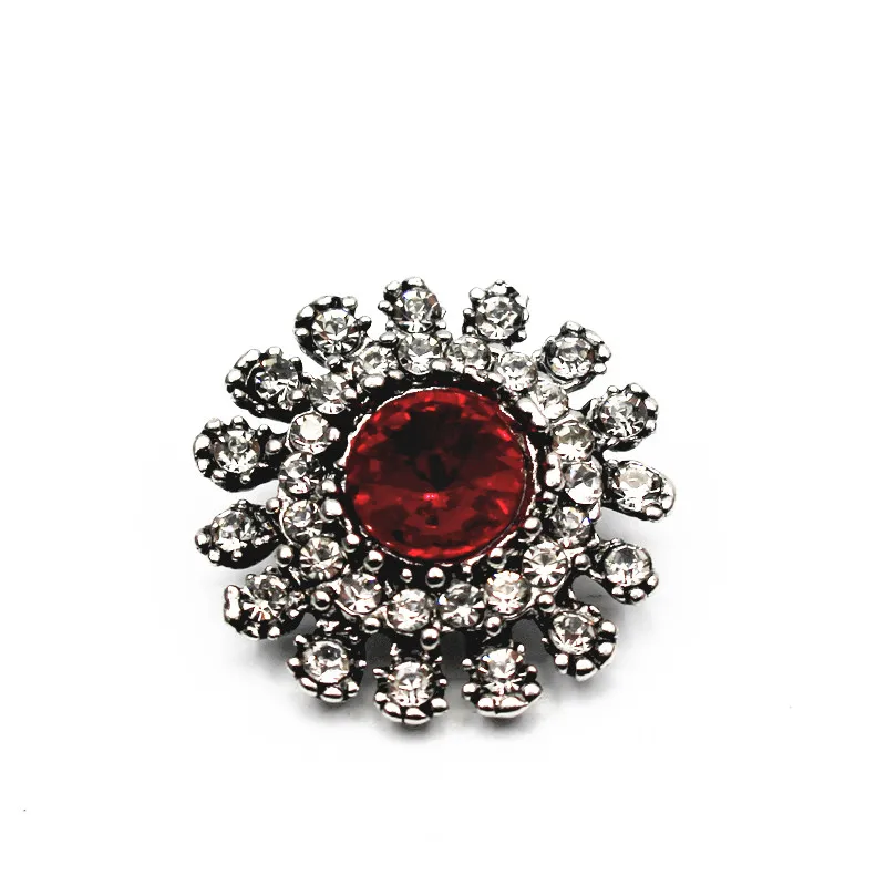 

6pcs/lot Vintage Silver Flower Snap Buttons Rhinestone Snap Charms Fit 18mm/20mm Ginger DIY Snap Bracelet Jewelry