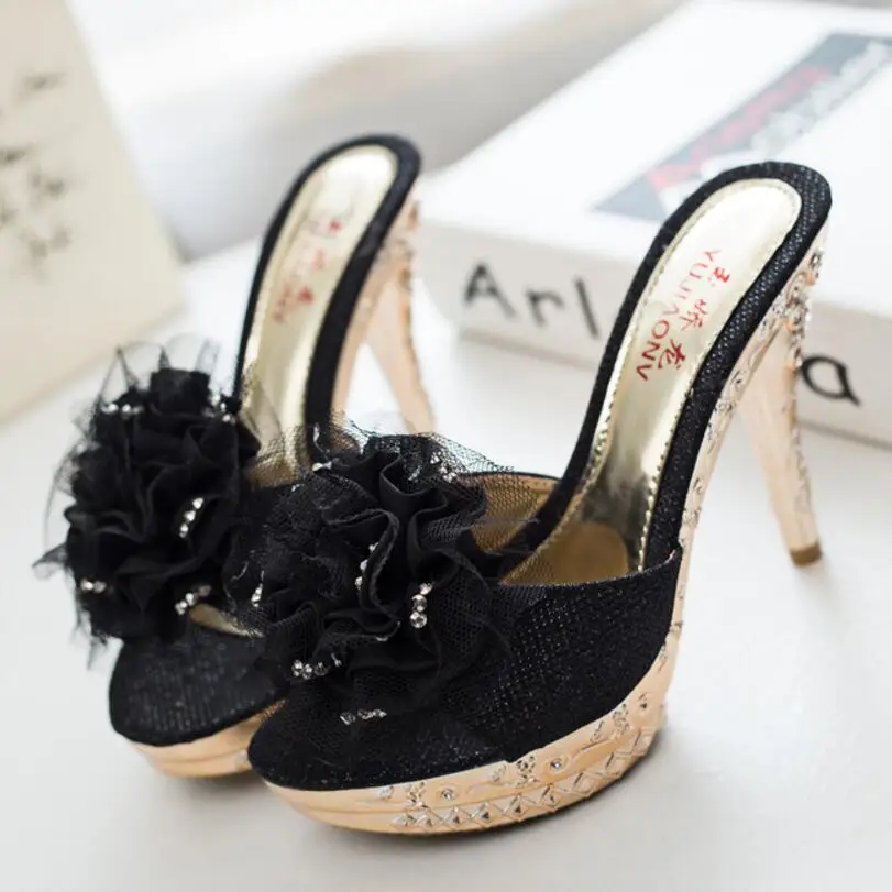 Шлепанцы женские с открытым носком сандалии на высоком каблуке танкетка цветами