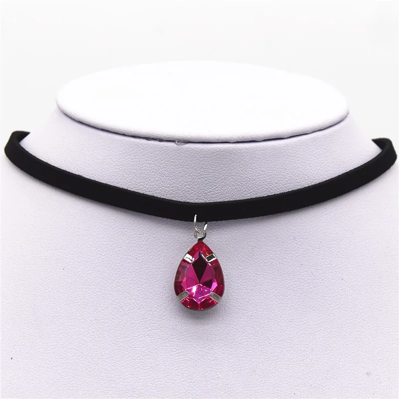 Hot pink Горячее предложение Кручёные ожерелья BIJOUX простой черный бархатной лентой капли воды кулон Цепочки и ожерелья Макси себе Чокеры Цепочки и ожерелья Женская обувь ювелирные изделия - Окраска металла: Hot pink