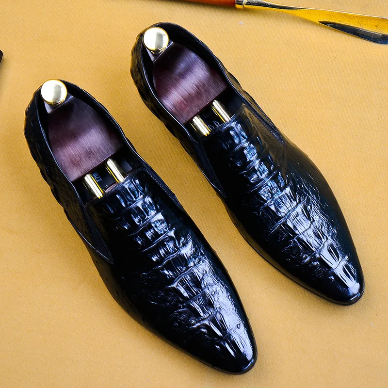 

Fashion Luxury 2019 New Men Shoes Head into Cowhide Plaid Pattern Leather Slip-On Pointed Toe Flats Oxfords Men Shoes