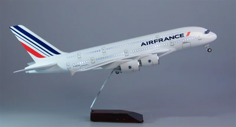 1/160 масштабная модель полученная литьем под давлением самолет Airbus A380 Air Франция авиакомпания Модель W светодиодный свет и колесо высокого качества Смола Коллекция самолетиков - Цвет: Upgrated with light