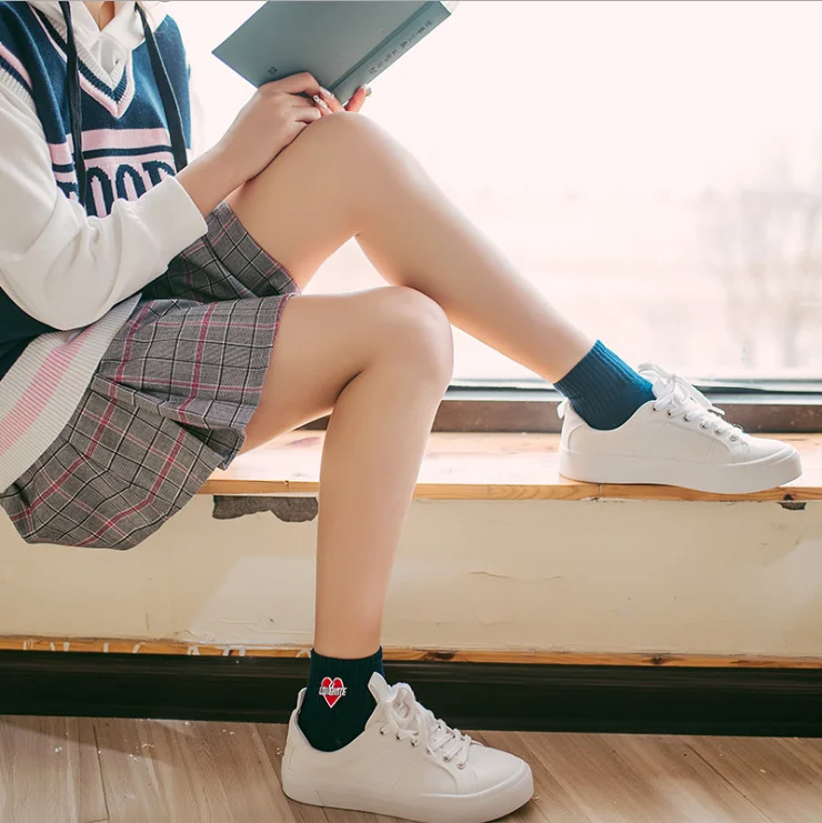 

2018 Rainbow Eye Embroidered Patterned Socks Women Fashion Harajuku Art Socks Female Funny Short Cotton Ankle Socks