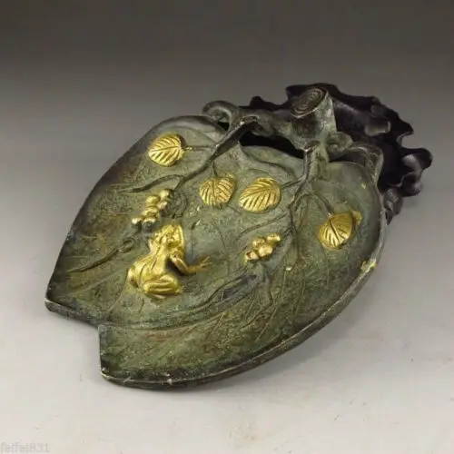 Изысканная коллекция китайский Винтаж резной листья и лягушки Статуэтка