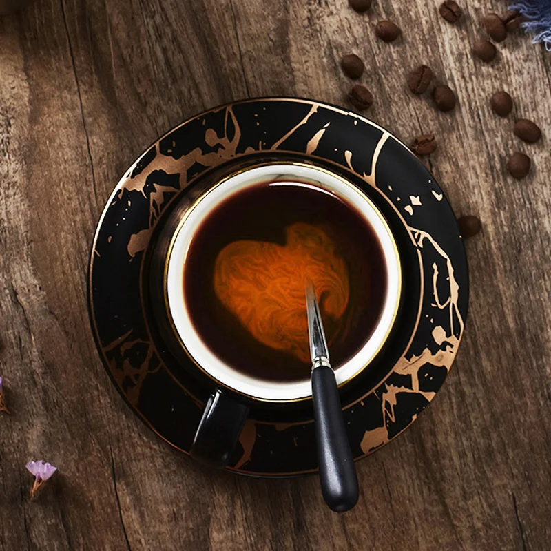 JOUDOO креативная черная и белая керамическая кружка, чашка для офиса, кофейная чайная кружка с ложкой, Золотая домашняя кофейная чашка, набор,, TC0012 35