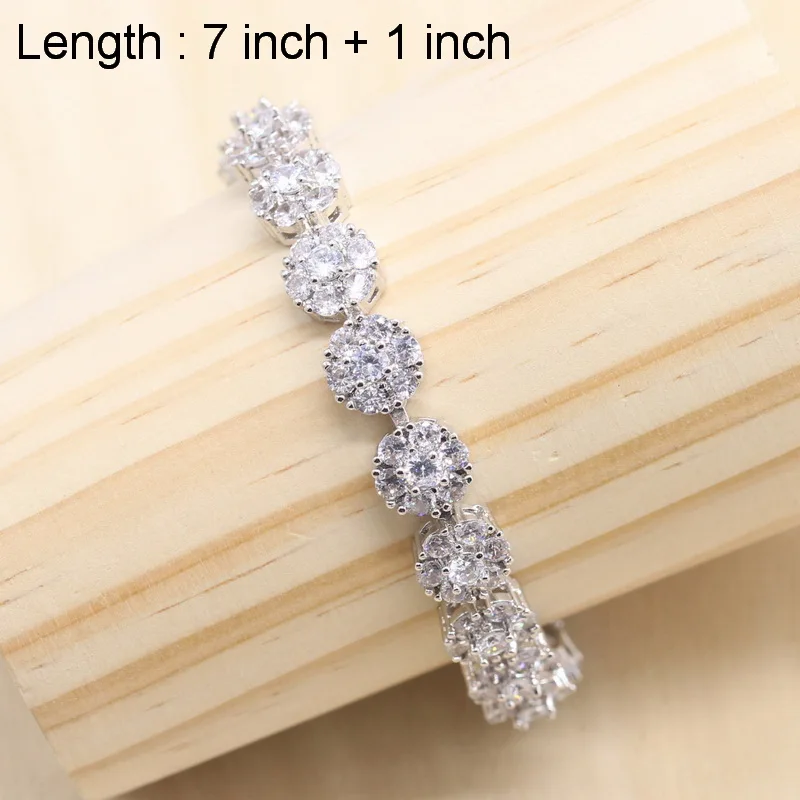 Женский ювелирный комплект из колье серёг и браслета серебряного