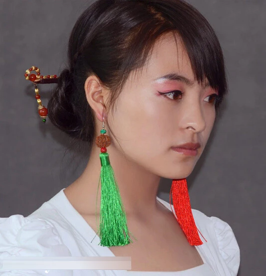 Длинные висячие серьги с кисточками традиционные преувеличенные бахромы