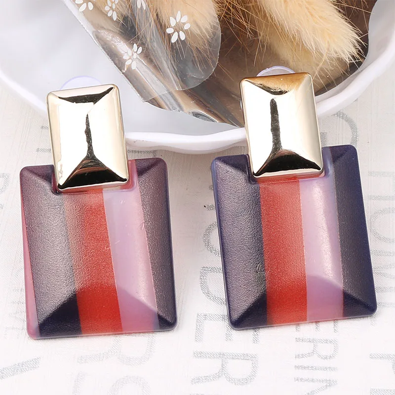 

LEADERBEADS Punk Multicolor Acrylic Drop Earrings Women's Statement Pendant Jewelry 2019 New Trendy Flag Dangle Earrings