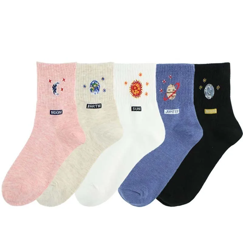 CHAOZHU New korea 4 season women cute cotton socks sun moon universal cartoon icon Skarpetki dziewczęce socks women girls