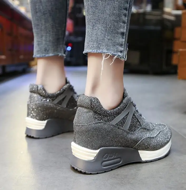 Новинка Повседневная обувь для женщин дышащие кроссовки на платформе Женская