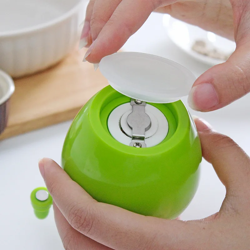 Creative Plastic Pepper Mill Fruit Apple Pear Shape Manually Rotary Grinder Seasoning Bottles Kitchen Tools Spice | Дом и сад