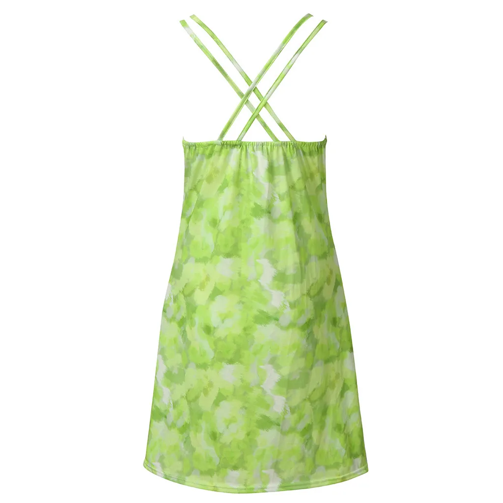 Футболка женская свободного покроя с круглым вырезом на тонких бретельках |