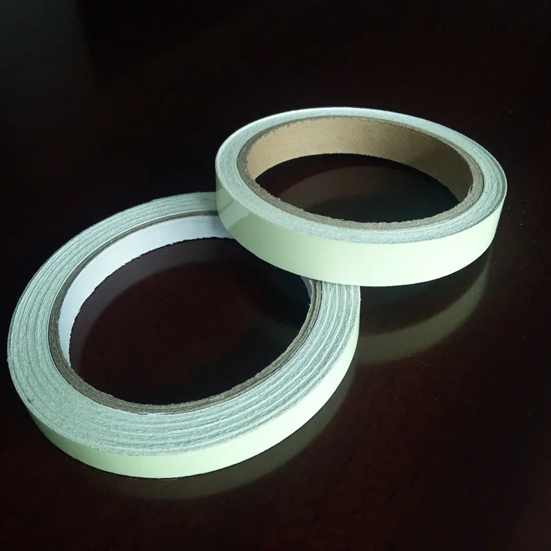 Горячее предложение 1 рулон 3 м * 10 мм Высокое качество светящаяся лента клейкая