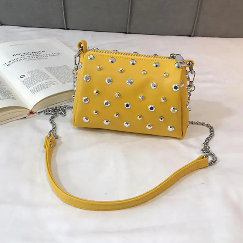 Yogodlns Bags For Women New Fashion Rivet PU Leather Women Bag Diamonds Shoulder Messenger Bag Chains Small Flap Crossbody Bag - Цвет: Yellow
