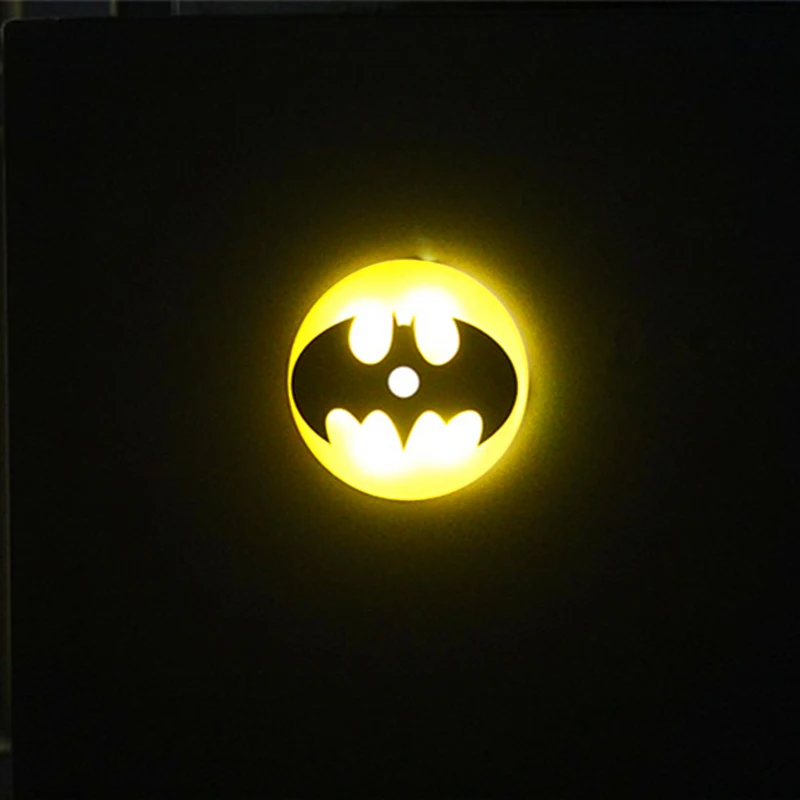Batman S. Оранжевый светодиодный креативный инфракрасный датчик движения Автоматический контроль ночной Светильник Капитан Америка Человек-паук Железный человек прикроватная лампа для спальни - Испускаемый цвет: Batman