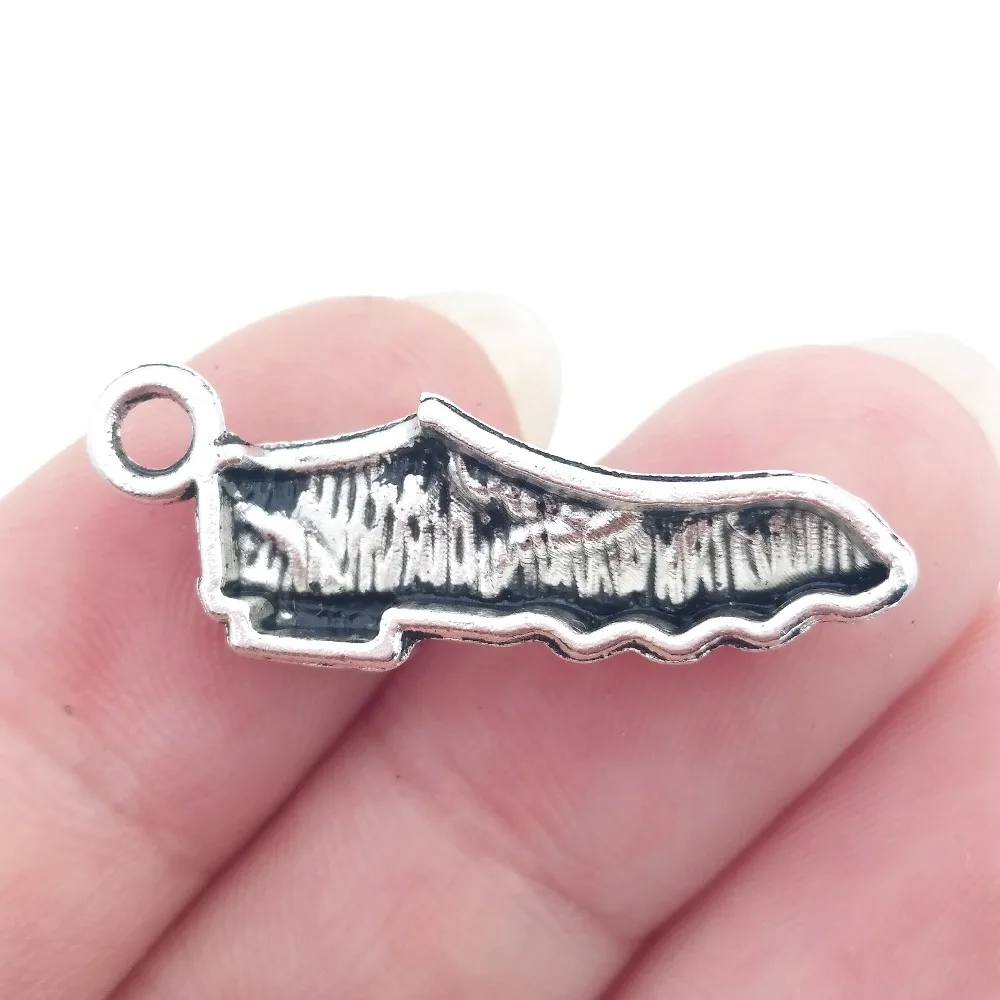 Оптом 30 шт. античные посеребренные подвески для бегущих кроссовок Подвески