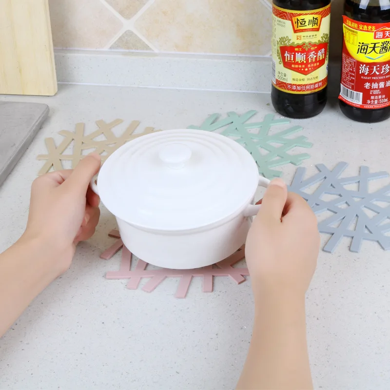 Силиконовая изоляционная подставка коврик для чашки нескользящая под столовый