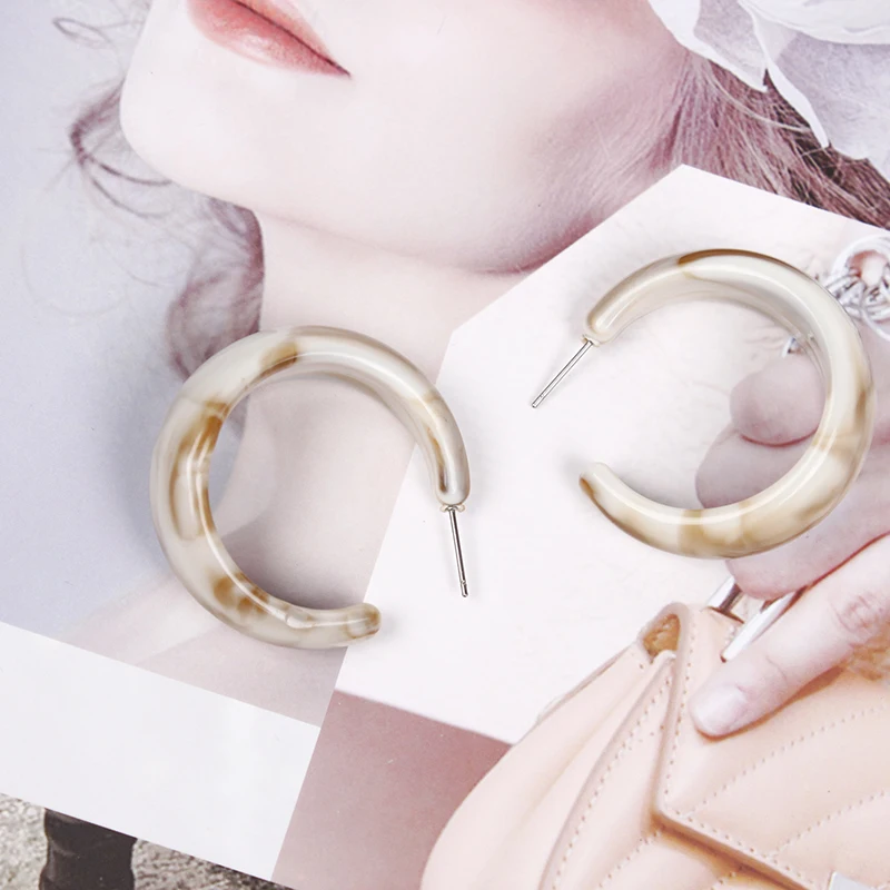 Серьги гвоздики в японском и корейском стиле женские простые акриловые круглые