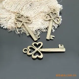 DIY jewelry accessories wholesale 49 * 22MM Alloy Clover Key ( Ancient Bronze ) 7 yuan 10 | Украшения и аксессуары