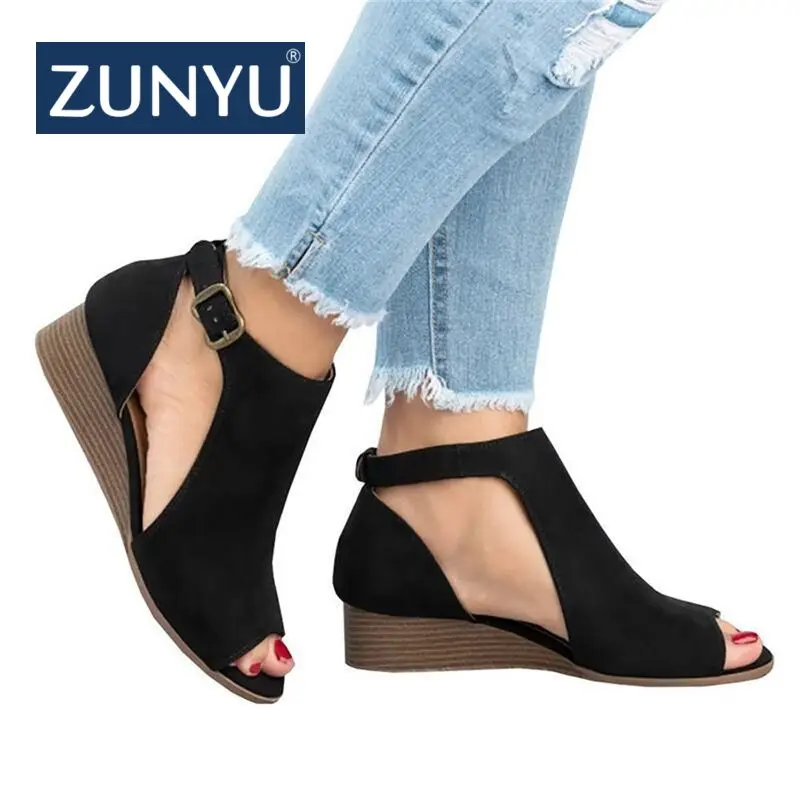 ZUNYU 2018 новый летний клинья стринги сандалии женские замшевые с пряжкой открытый