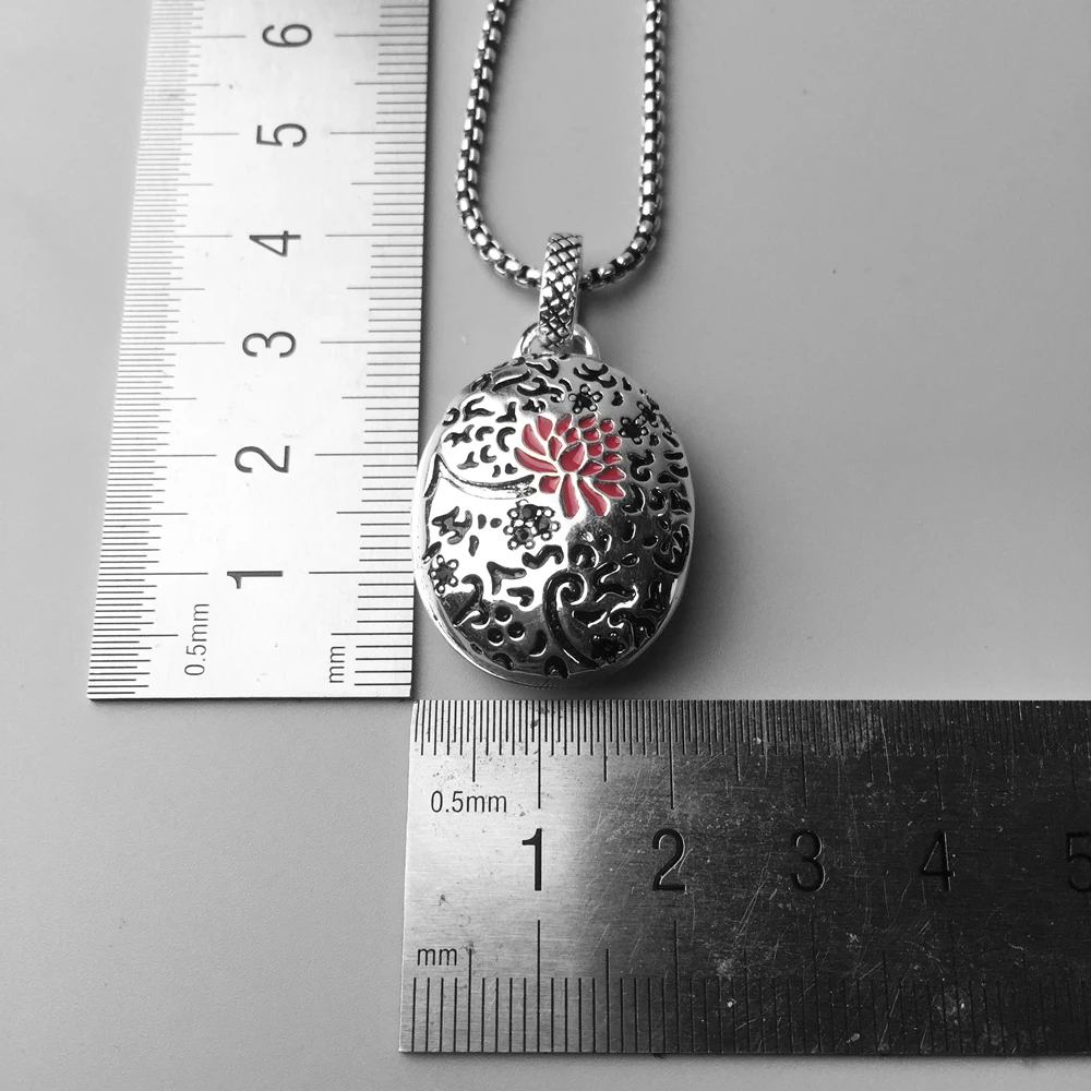 Женское ожерелье из серебра 2018 пробы красное искусственное с цепочкой модные