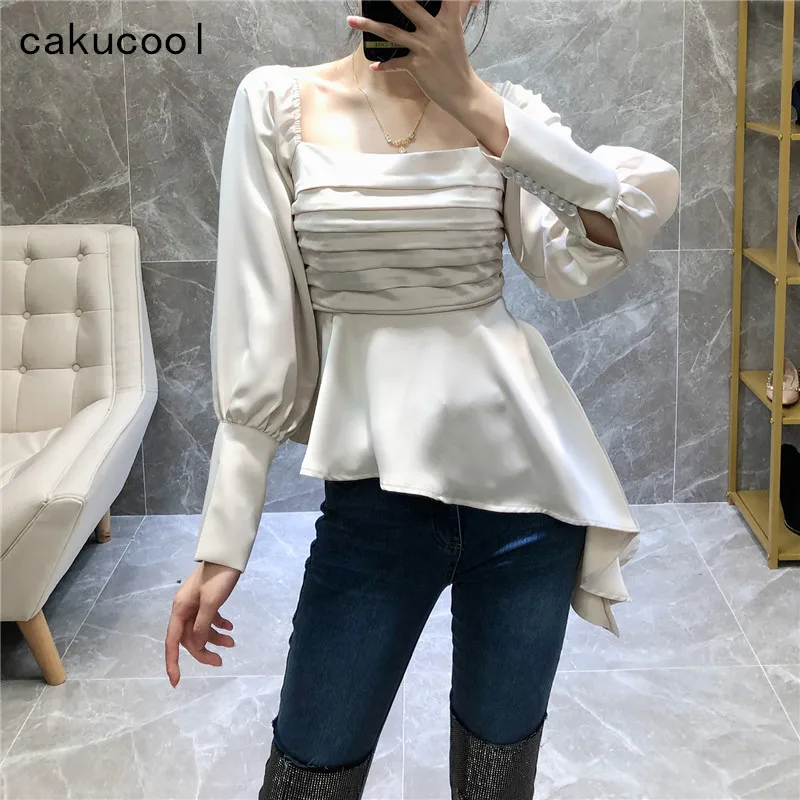 Женская блузка с вырезом лодочкой Cakucool атласное со складками и длинным рукавом
