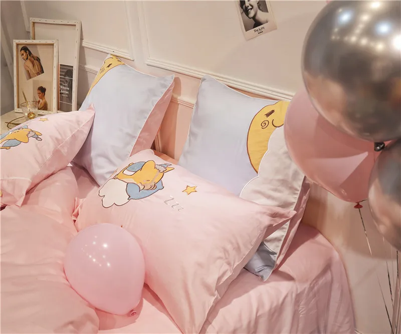 Роскошные комплекты постельного белья с вышивкой из мультфильма королева/король