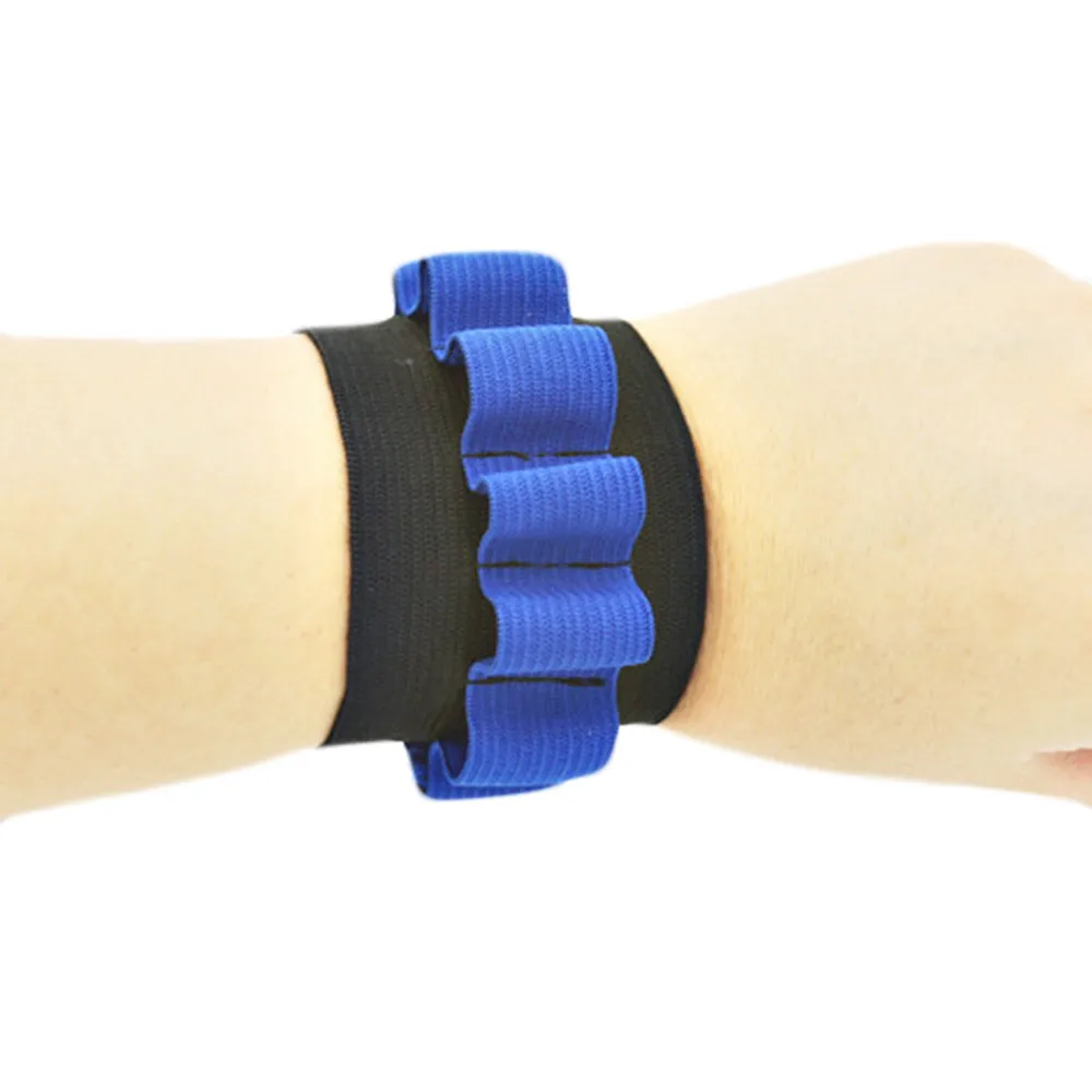 

Toy Gun Wristband For Nerf Gun softbullet Gun Can hold soft bullets professional player Outdoor game equipment in arena TSLM1